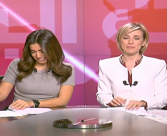 بالفيديو: مذيعتين لبنانيتين تُصابان بنوبة ضحك على الهواء